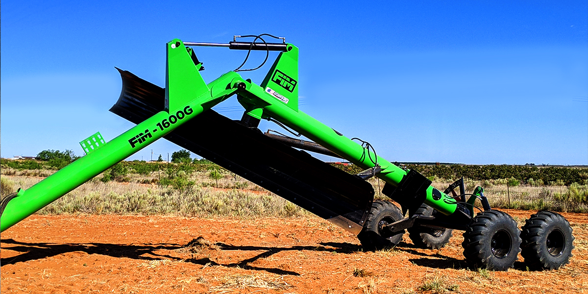 FIM-1600G 8-Way Pull-Type Grader